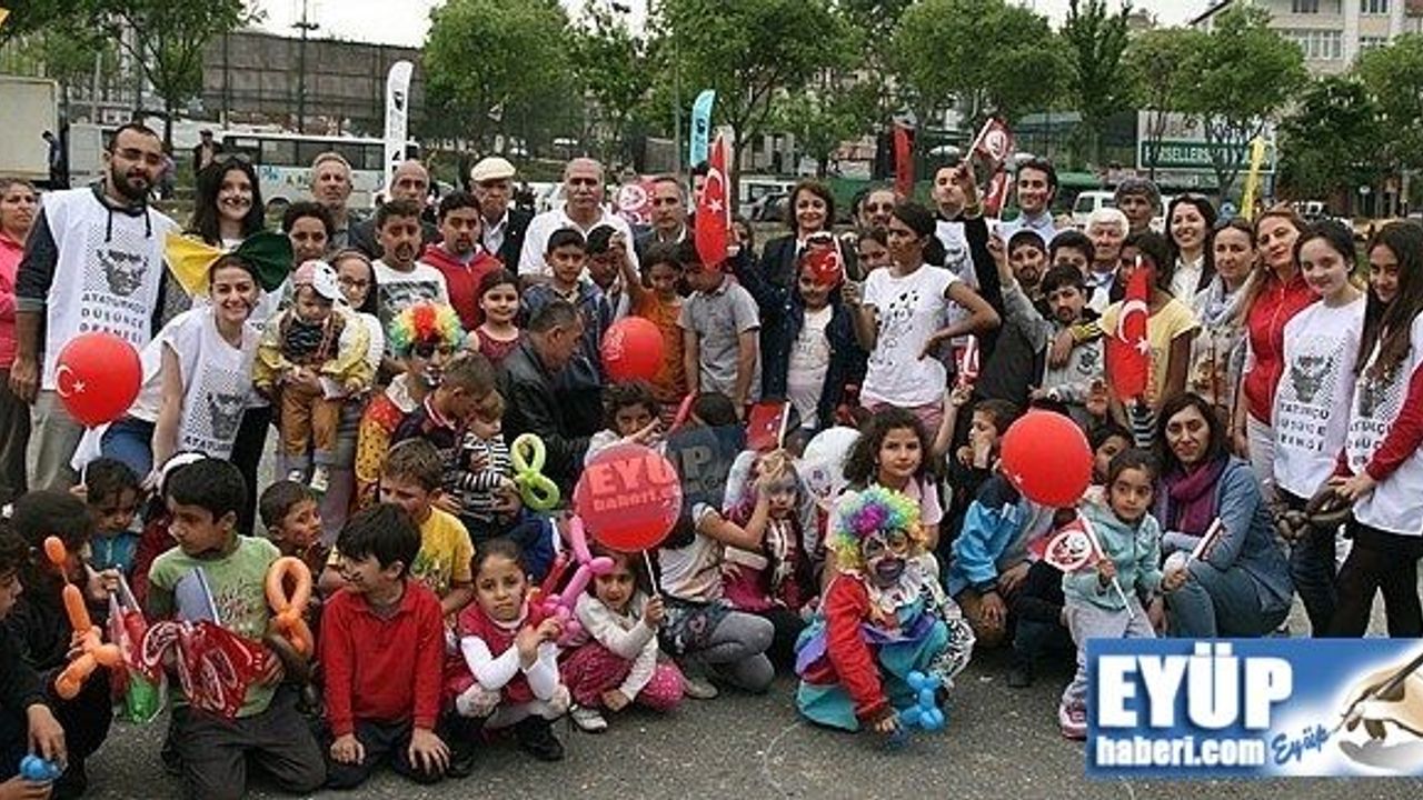 Atatürkçü Düşünce Derneği 23 Nisan Şenliği düzenledi