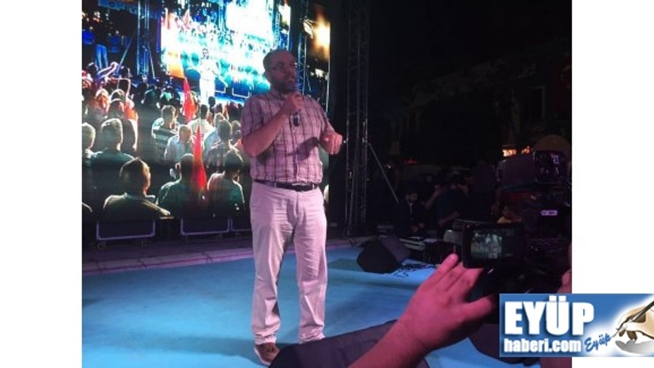 Erhan Afyoncu: “İnsanlık tarihinin en aşağılık örgütü”