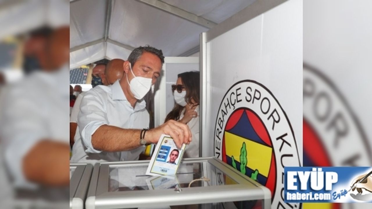 Fenerbahçe'de Ali Koç 6 bin 459 oyla yeniden başkanlığa seçildi
