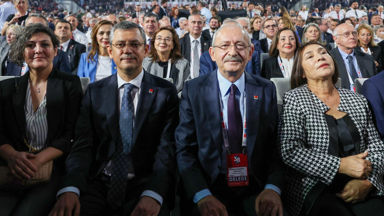 CHP'de Özgür Özel,Kılıçdaroğlu'nun önünde, Başkanlık Seçimi 2. Tura kaldı