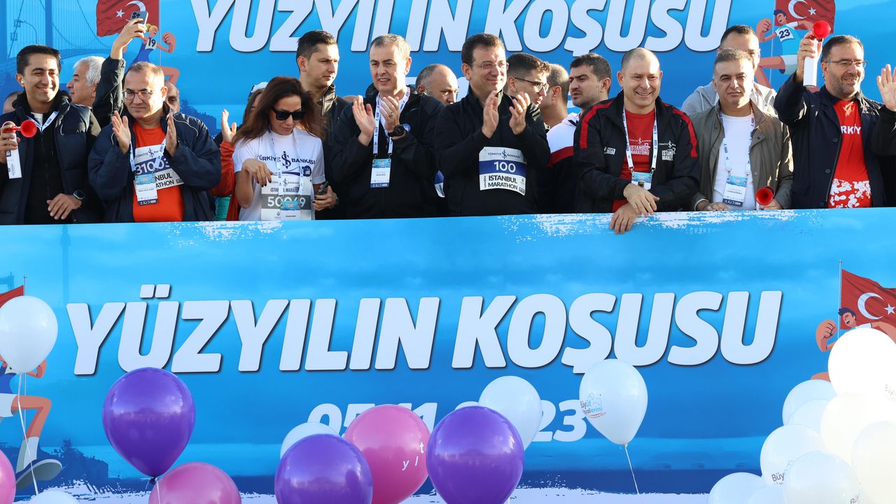 45. İstanbul Maratonu başlangıç kornasını İmamoğlu çaldı