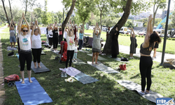 Dünya Yogo Günü'nde Yoga tutkunları Eyüpsultan’da buluştu