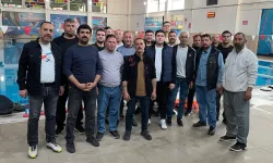 Hijyen ve güvenlik için havuz personeline eğitim