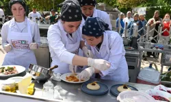 Manisa'da liseler arası yemek yarışması heyecanı