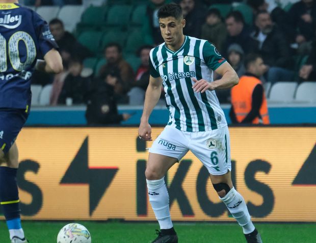 Fenerbahçeye darbe; Giresunspor 1-1 Fenerbahçe