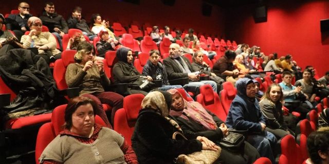 'Rafadan Tayfa Göbeklitepe' Filmine ESER’li Öğrencilerden Büyük İlgi