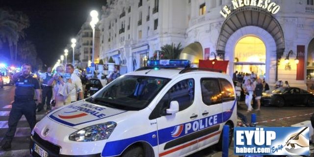 Fransa'daki kamyonlu terör saldırısısı: 80 ölü 90 yaralı
