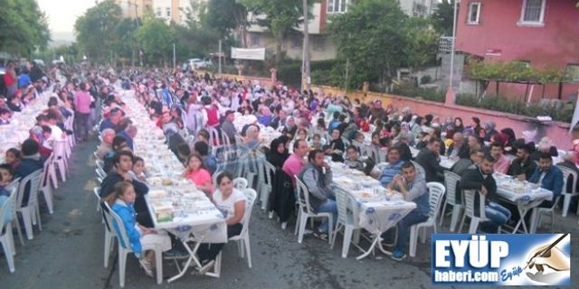 Akşemsettinliler İftarda  bir araya geldi