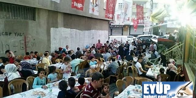 MHP Yeşilpınar'da   iftar verdi