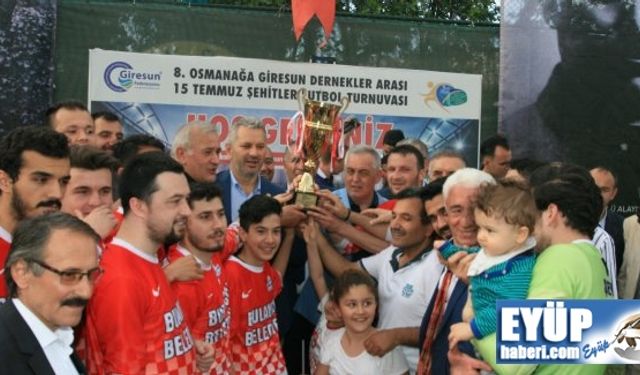 On beş Temmuz Şehitleri futbol turnuvasının kazananı Giresun oldu
