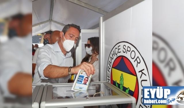 Fenerbahçe'de Ali Koç 6 bin 459 oyla yeniden başkanlığa seçildi