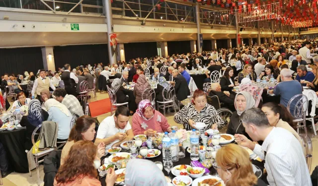 Bursa'da Başkan Bozbey şehit aileleri ve gazileri ağırladı