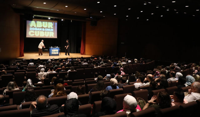 'Abur Cubur Talk Show' Eyüpsultan’ı kahkaya boğdu!