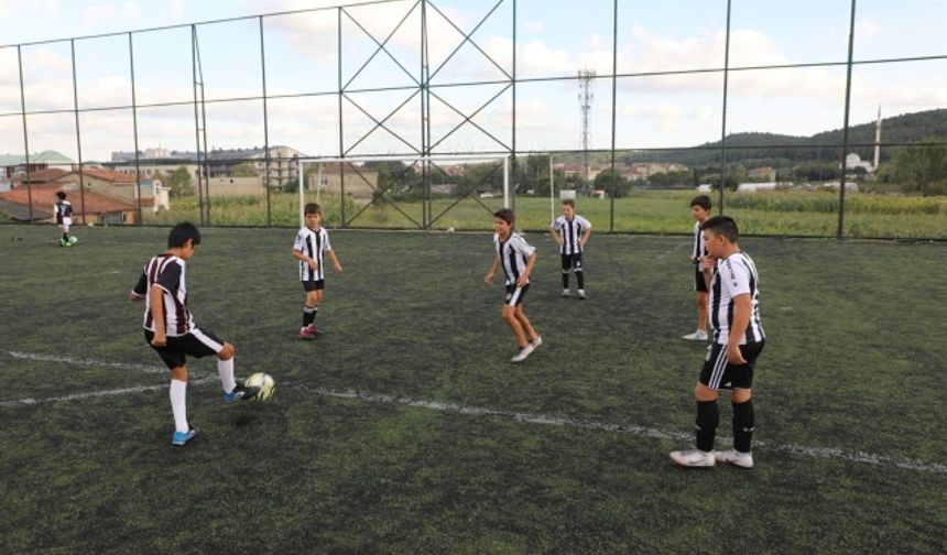 Eyüp'te gençlere üretsiz futbol kursu... Kurstan fotoğraflar