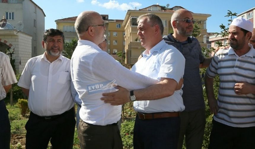 Eyüp belediye Başkanı Remzi Aydın Gimev (Giresun İmam Hatip Mezunları Vakfı) kurucu Başkanı Abdullah Akyo&#039;un annesinin cenaze namazına katıldı.