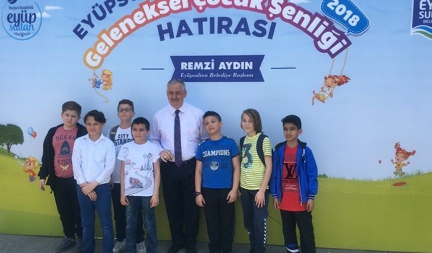Eyüpsultan Belediyesi Geleneksel çocuk şenliği proğramı düzenledi