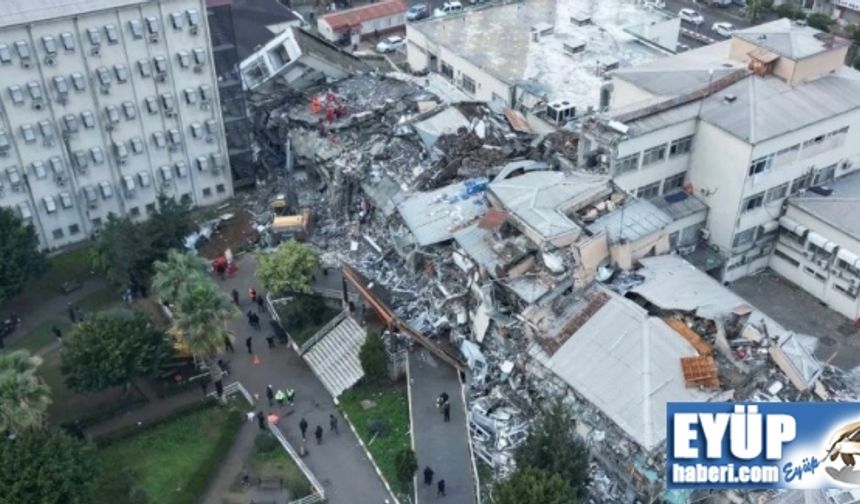 Depremde yıkılan Devlet Hastanesi için sorumlular hakkında suç duyurusu