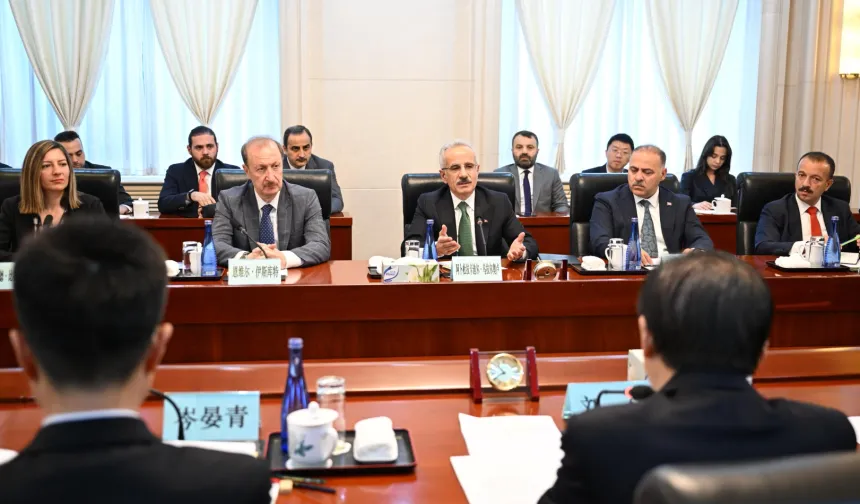 Bakan Uraloğlu temasları değerlendirdi... Türkiye-Çin ulaştırmada doğrudan iletişim kurdu