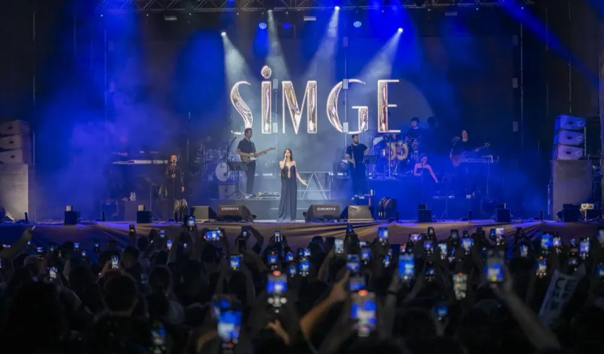 Simge Mersinlileri coşturdu