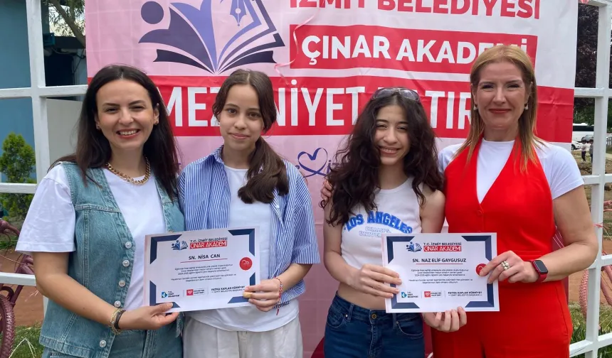Kocaeli İzmit'te Çınar Akademi ilk mezunlarını verdi