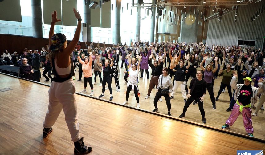 Eyüpsultanlı kadınlardan “Birlikte Güçlüyüz!” mesajı