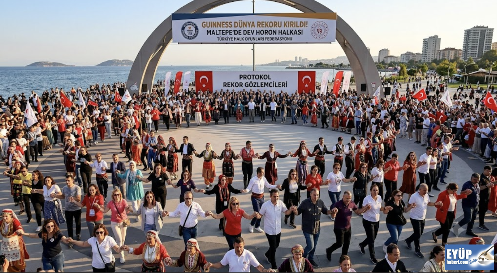 İstanbul'da 'Horon Bizumdur' Guinness Dünya Rekoruna İmza Attı.
